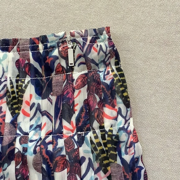 Grey- Jason Wu skirt - Picture 2 of 4